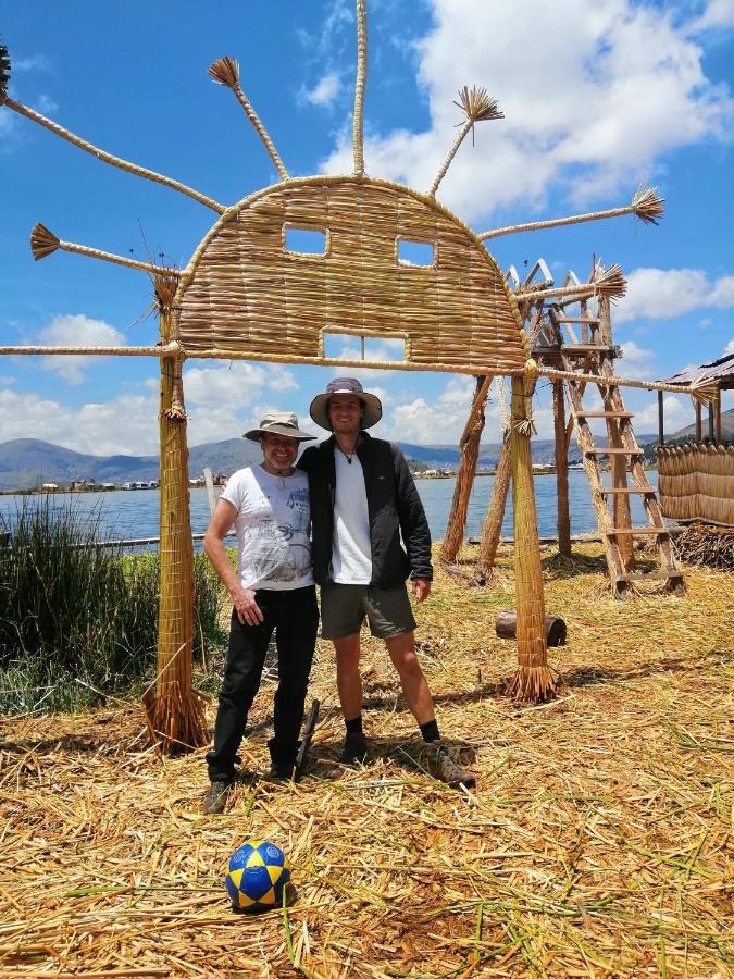 Uros Lodge Lover Titiqaqa Puno Eksteriør billede